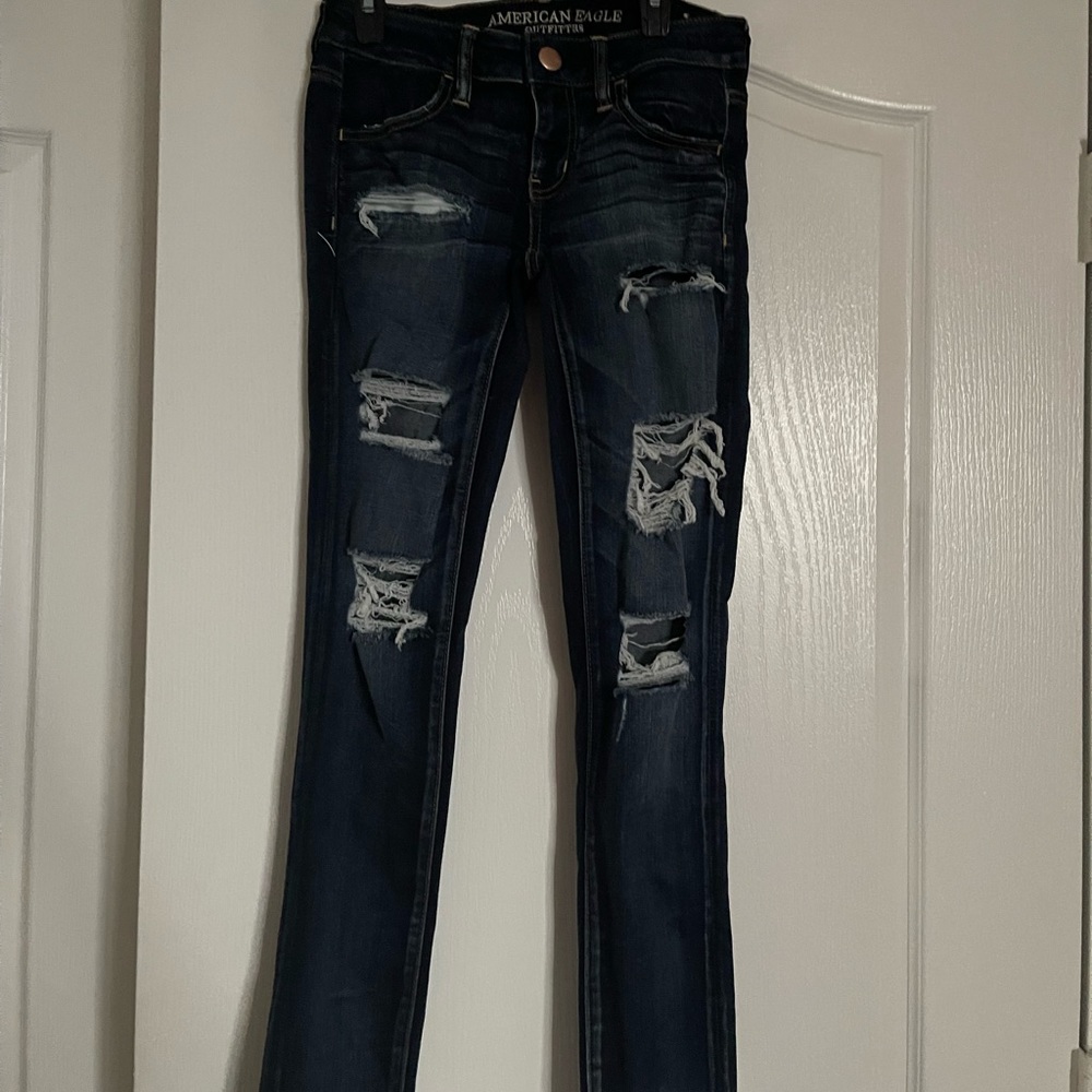 American Eagle ripped jeans, size 2 regular, dark blue wash, super stretch x
